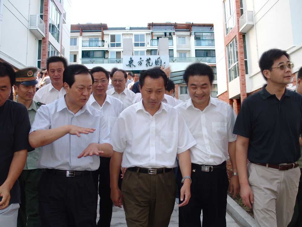 �|�����@